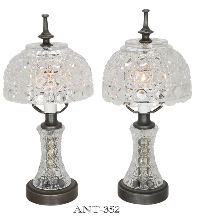 Pair of Daisy & Button Style Pattern Glass Table Lamps | Modernism